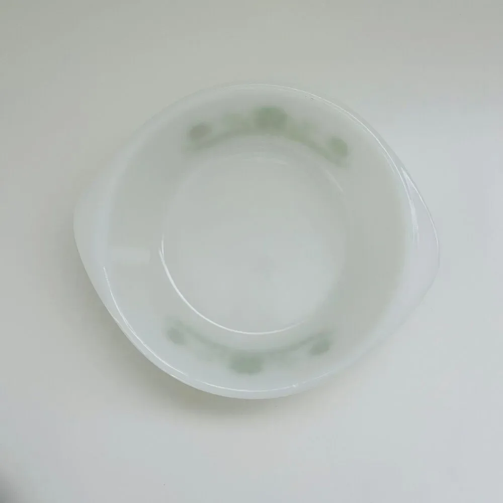 GLASBAKE White Milk Glass Green Daisy Floral Round Casserole Baking Dish 2 Qt
